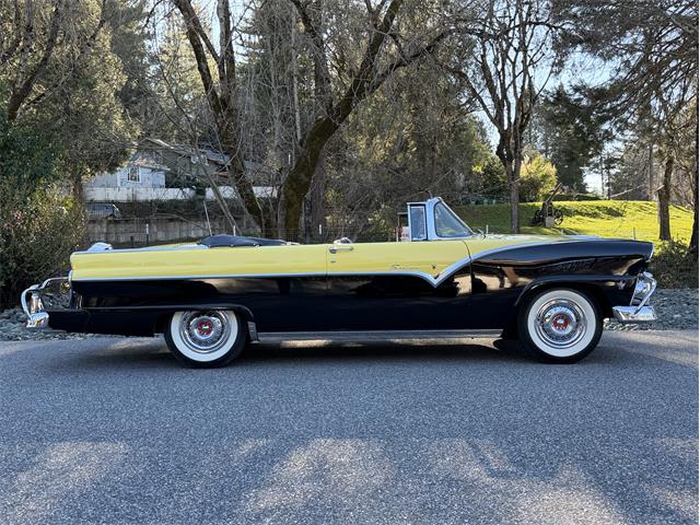 1955 Ford Fairlane (CC-2097913) for sale in Grass Valley, California