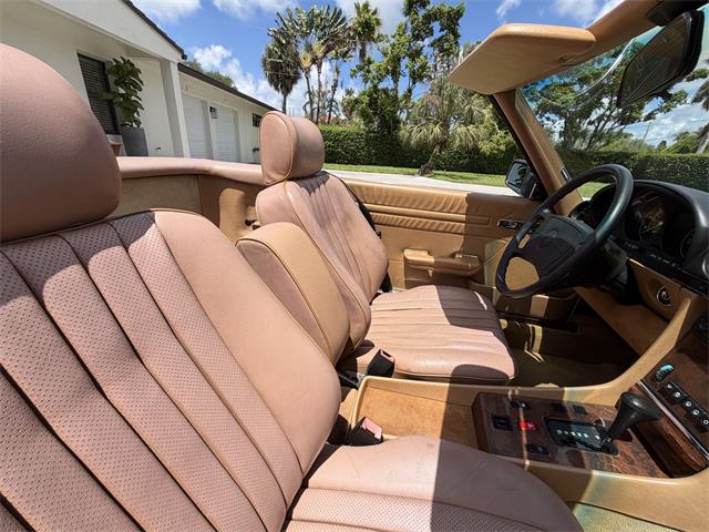 1986 Mercedes-Benz 560SL (CC-2097942) for sale in Miami, Florida