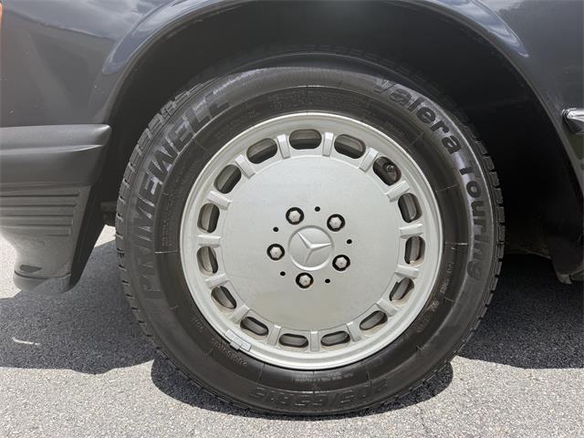 1986 Mercedes-Benz 560SL (CC-2097942) for sale in Miami, Florida