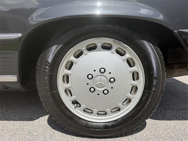 1986 Mercedes-Benz 560SL (CC-2097942) for sale in Miami, Florida