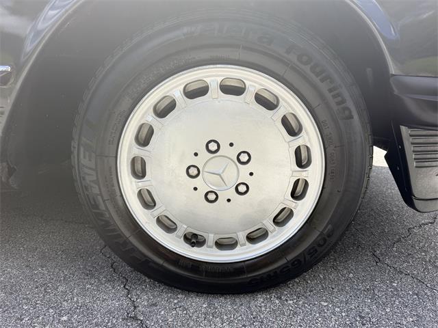 1986 Mercedes-Benz 560SL (CC-2097942) for sale in Miami, Florida