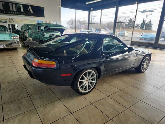1987 Porsche 928 (CC-2090801) for sale in St. Charles, Illinois