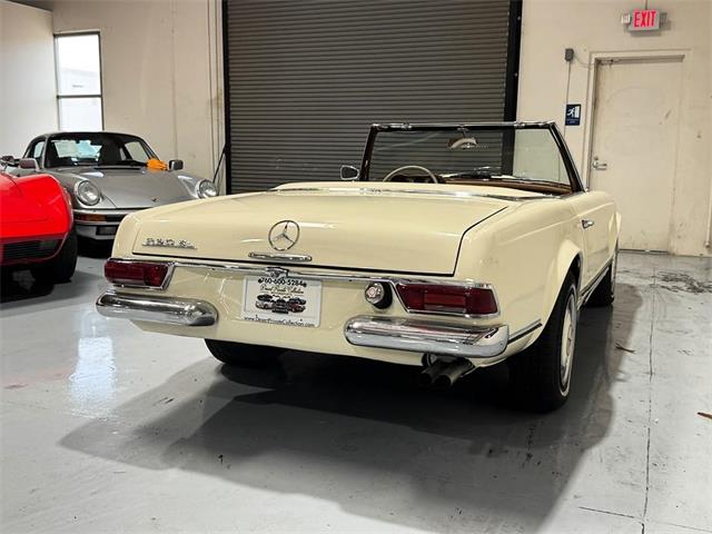 1965 Mercedes-Benz 230SL (CC-2098143) for sale in Palm Desert , California
