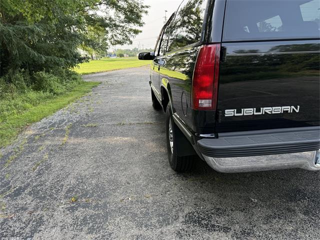 1995 GMC Suburban (CC-2098186) for sale in Milford, Ohio