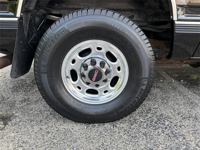 1995 GMC Suburban (CC-2098186) for sale in Milford, Ohio