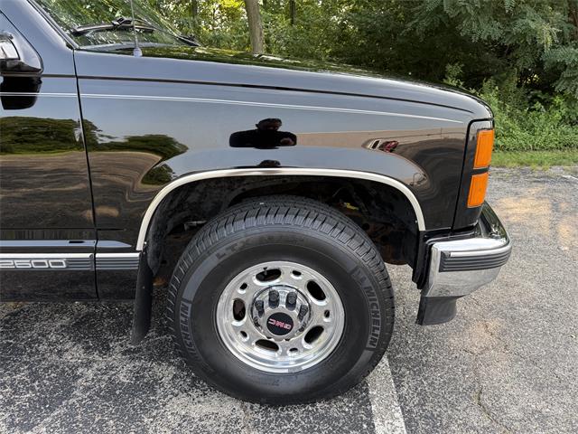 1995 GMC Suburban (CC-2098186) for sale in Milford, Ohio
