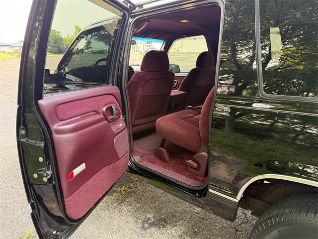 1995 GMC Suburban (CC-2098186) for sale in Milford, Ohio