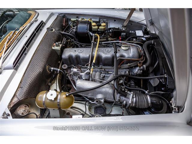 1971 Mercedes-Benz 280SL (CC-2098265) for sale in Beverly Hills, California