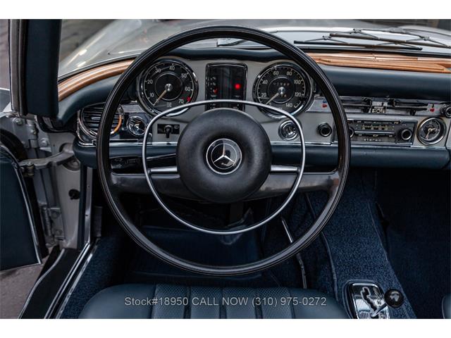 1971 Mercedes-Benz 280SL (CC-2098265) for sale in Beverly Hills, California