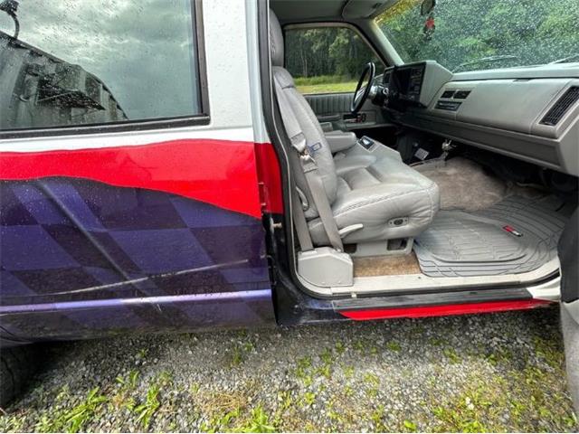 1993 Chevrolet Suburban (CC-2098321) for sale in Cadillac, Michigan