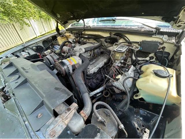 1993 Chevrolet Suburban (CC-2098321) for sale in Cadillac, Michigan