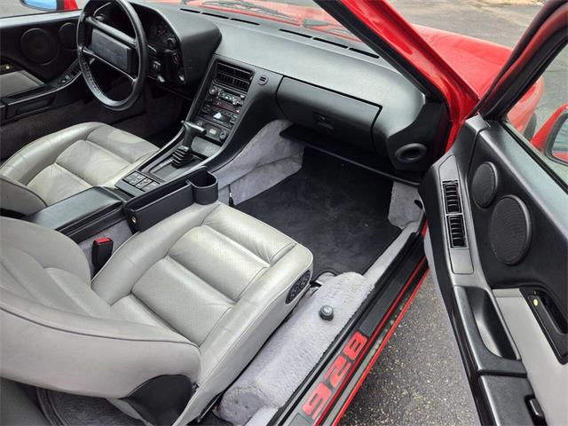 1988 Porsche 928 (CC-2090833) for sale in St. Charles, Illinois