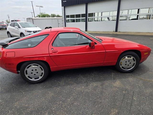 1988 Porsche 928 (CC-2090833) for sale in St. Charles, Illinois