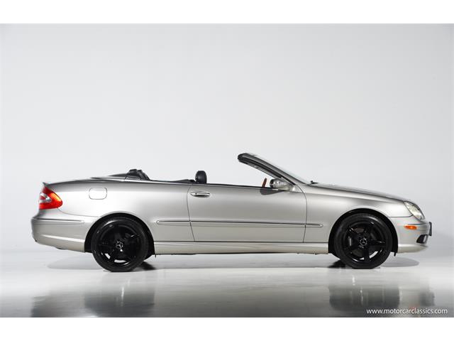 2005 Mercedes-Benz CLK (CC-2098353) for sale in Farmingdale, New York