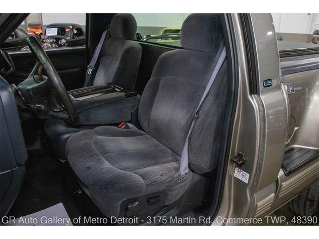 2000 Chevrolet Silverado (CC-2098515) for sale in Kentwood, Michigan