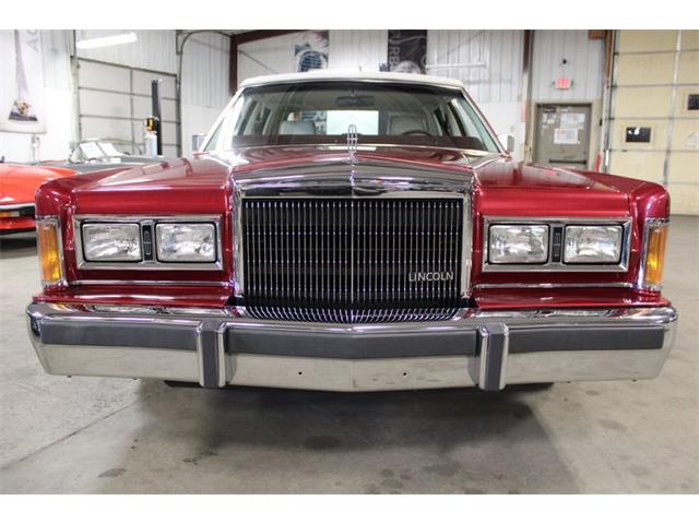 1989 Lincoln Town Car (CC-2098531) for sale in Kentwood, Michigan