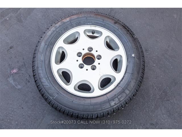 1994 Mercedes-Benz E320 (CC-2098549) for sale in Beverly Hills, California