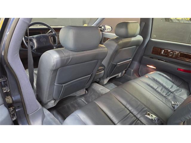 1996 Cadillac Fleetwood (CC-2098588) for sale in Mankato, Minnesota