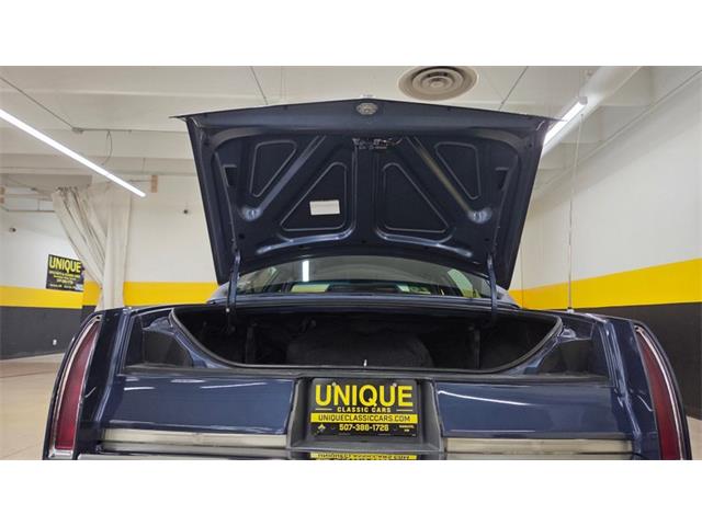 1996 Cadillac Fleetwood (CC-2098588) for sale in Mankato, Minnesota
