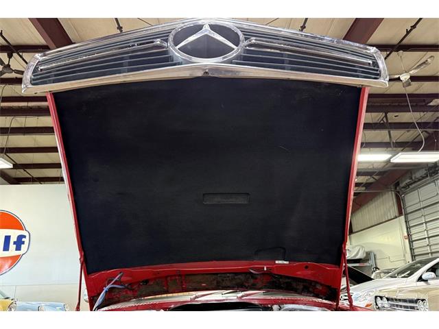 1986 Mercedes-Benz 560 (CC-2098738) for sale in Chicago, Illinois