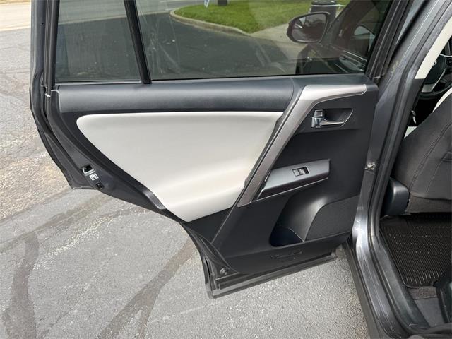 2018 Toyota Rav4 (CC-2098765) for sale in Paris , Kentucky