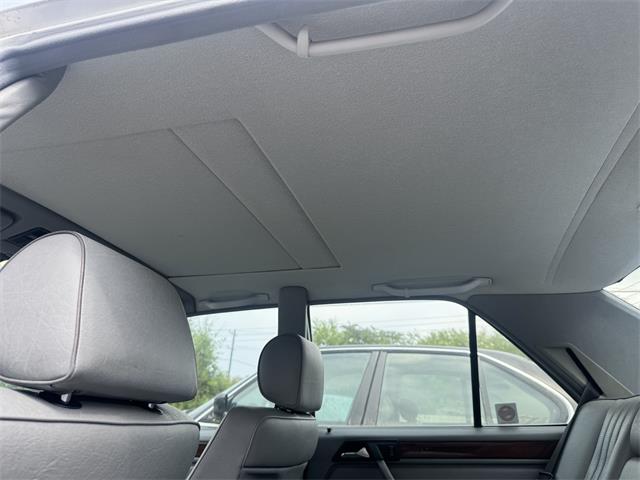 1991 Mercedes-Benz 300E (CC-2099187) for sale in Winnetka , Illinois