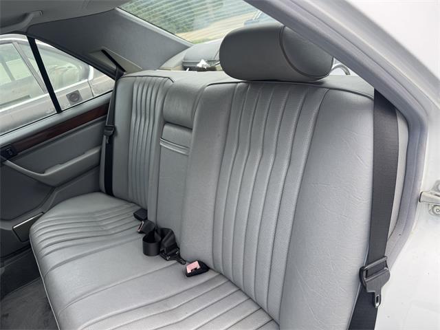 1991 Mercedes-Benz 300E (CC-2099187) for sale in Winnetka , Illinois