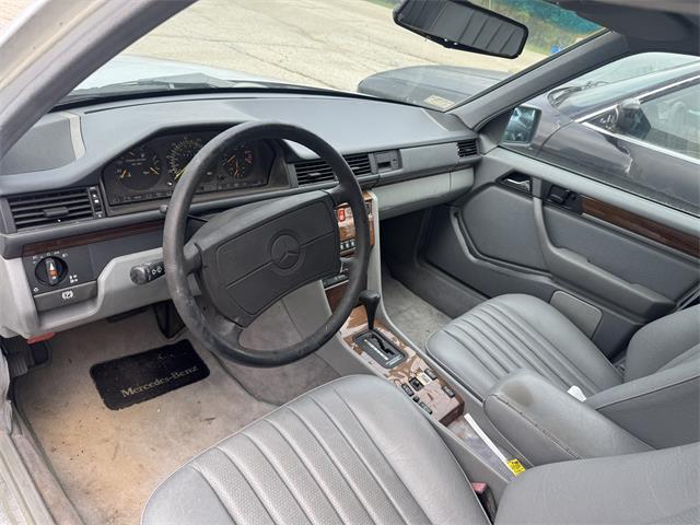 1991 Mercedes-Benz 300E (CC-2099187) for sale in Winnetka , Illinois