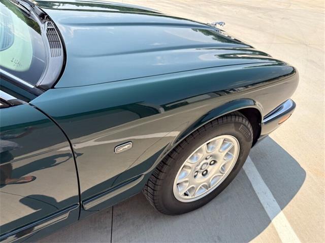 2002 Jaguar XJ8 (CC-2099348) for sale in Statesville, North Carolina