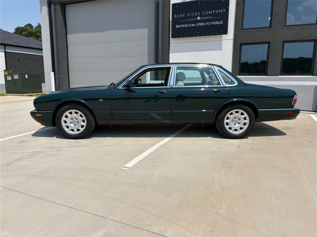 2002 Jaguar XJ8 (CC-2099348) for sale in Statesville, North Carolina