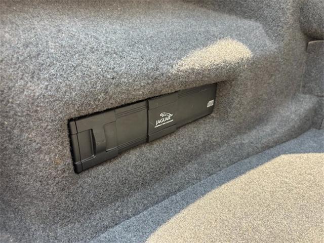 2002 Jaguar XJ8 (CC-2099348) for sale in Statesville, North Carolina