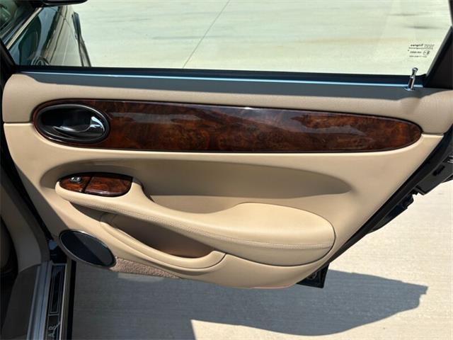 2002 Jaguar XJ8 (CC-2099348) for sale in Statesville, North Carolina