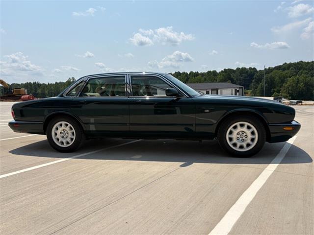2002 Jaguar XJ8 (CC-2099348) for sale in Statesville, North Carolina