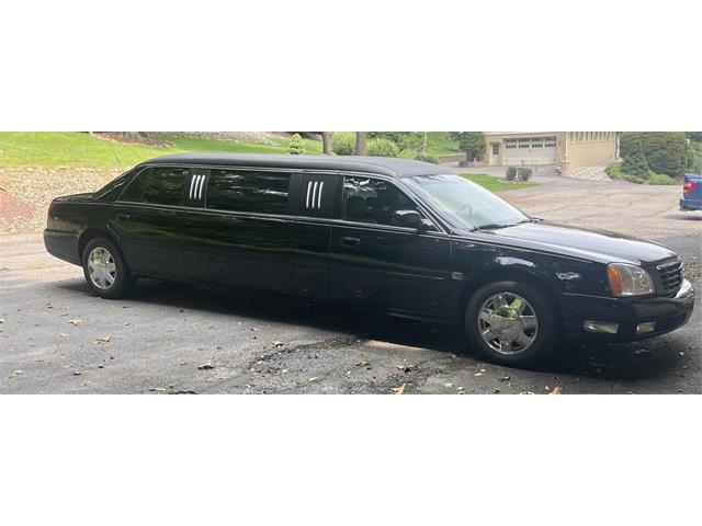 2001 Cadillac Limousine (CC-2099898) for sale in Bangor, Pennsylvania
