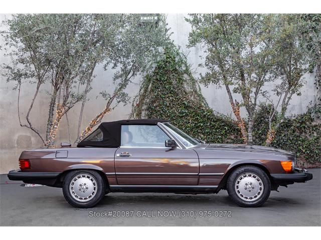 1986 Mercedes-Benz 560SL (CC-2101358) for sale in Beverly Hills, California