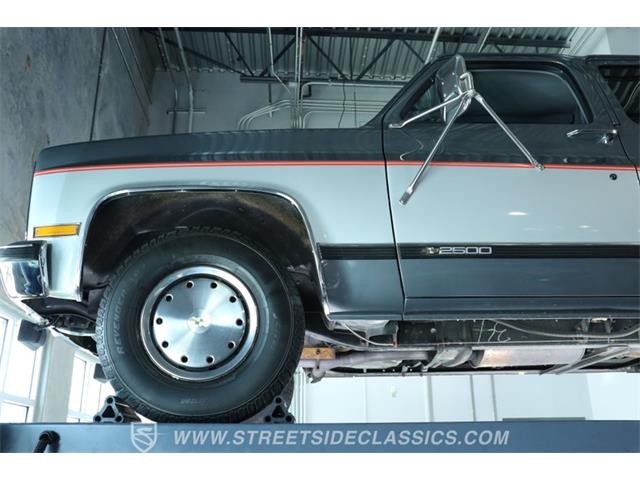 1990 Chevrolet Suburban (CC-2101361) for sale in Lutz, Florida