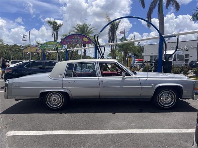 1986 Cadillac Fleetwood (CC-2101407) for sale in Cadillac, Michigan