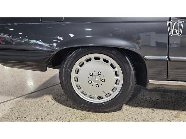 1986 Mercedes-Benz 560 (CC-2101424) for sale in Dearborn, Michigan