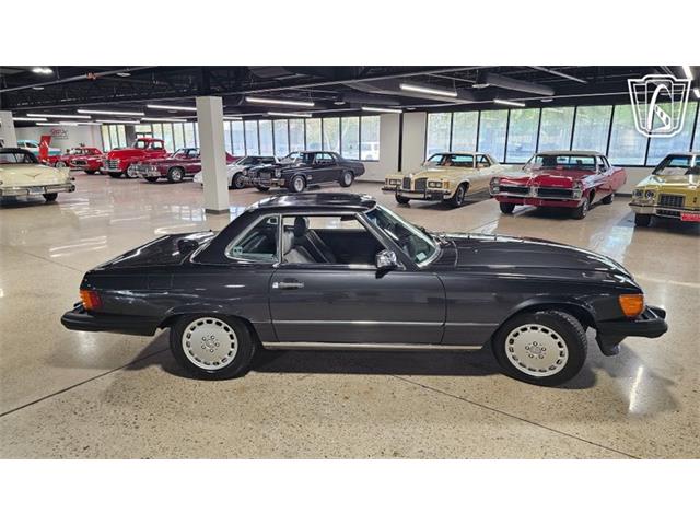 1986 Mercedes-Benz 560 (CC-2101424) for sale in Dearborn, Michigan