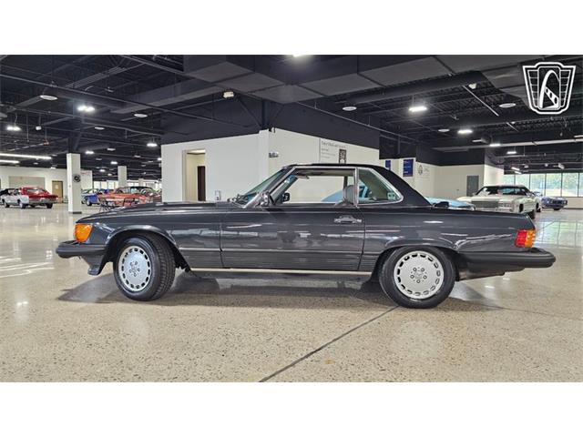 1986 Mercedes-Benz 560 (CC-2101424) for sale in Dearborn, Michigan