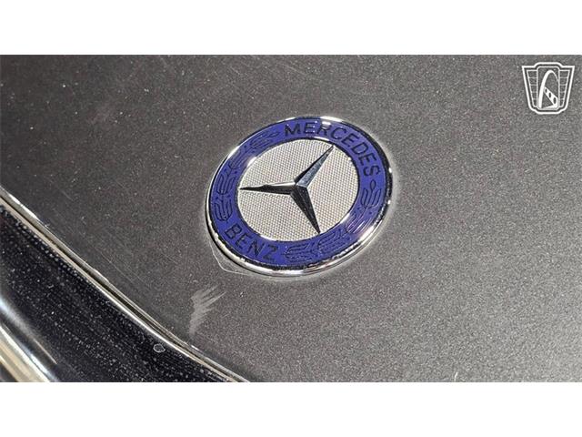 1986 Mercedes-Benz 560 (CC-2101424) for sale in Dearborn, Michigan