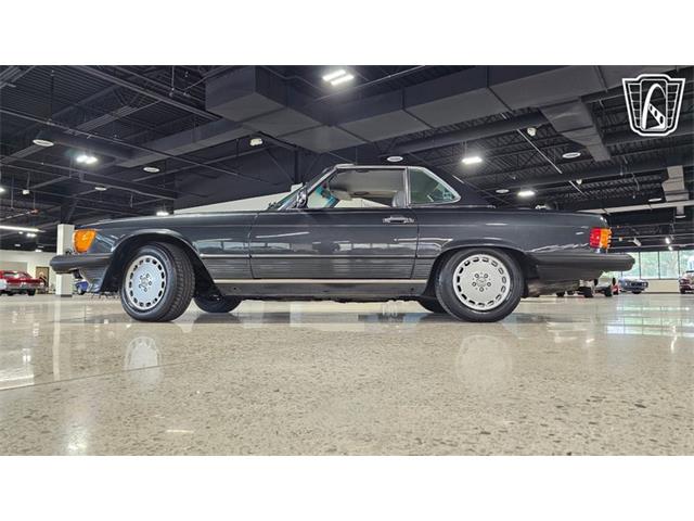 1986 Mercedes-Benz 560 (CC-2101424) for sale in Dearborn, Michigan