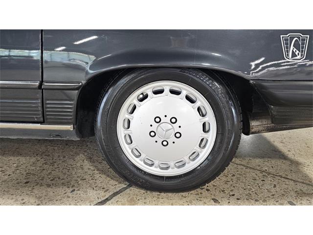 1986 Mercedes-Benz 560 (CC-2101424) for sale in Dearborn, Michigan