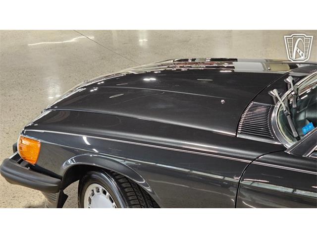 1986 Mercedes-Benz 560 (CC-2101424) for sale in Dearborn, Michigan