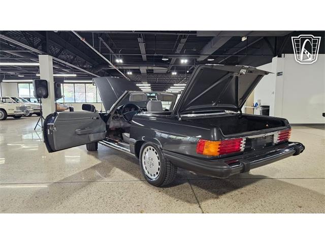1986 Mercedes-Benz 560 (CC-2101424) for sale in Dearborn, Michigan