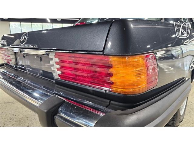 1986 Mercedes-Benz 560 (CC-2101424) for sale in Dearborn, Michigan