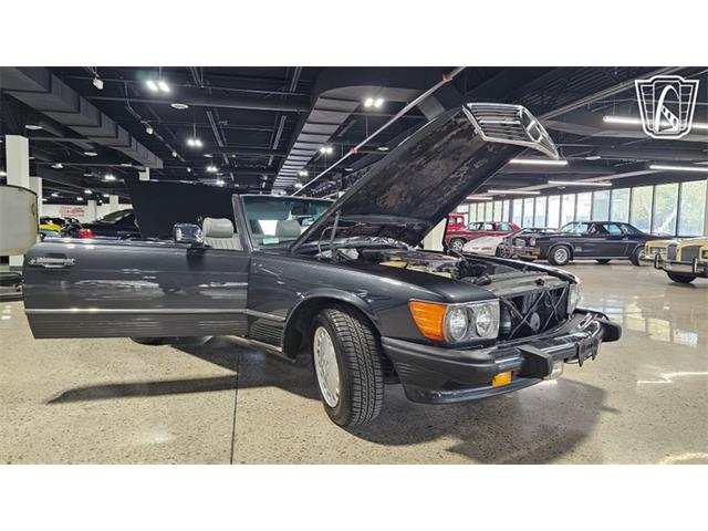 1986 Mercedes-Benz 560 (CC-2101424) for sale in Dearborn, Michigan