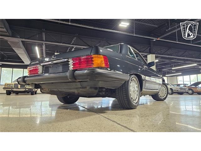 1986 Mercedes-Benz 560 (CC-2101424) for sale in Dearborn, Michigan