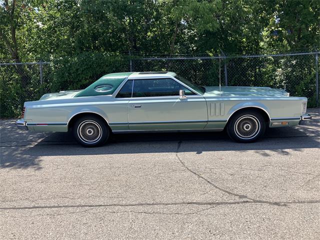 1977 Lincoln Continental Mark V (CC-2101509) for sale in toronto, Ontario