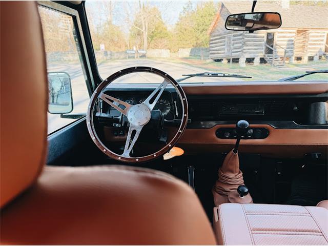 2000 Land Rover Defender 110 (CC-2101528) for sale in Nashville, Tennessee